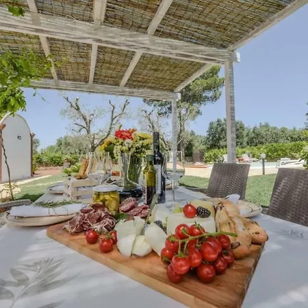 Trulli Chef Marco Con Piscina 아파트