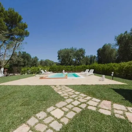 Trulli Chef Marco Con Piscina 아파트